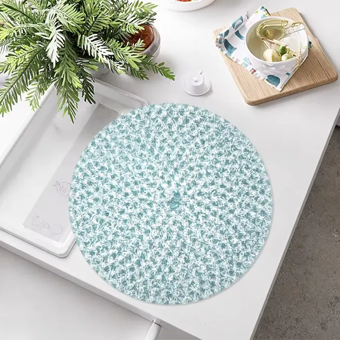 UP20002 Round Polypropylene Indoor/Outdoor Placemat