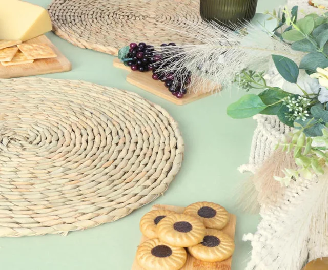 UP80003 Natural Seagrass Heat-Resistant Placemat