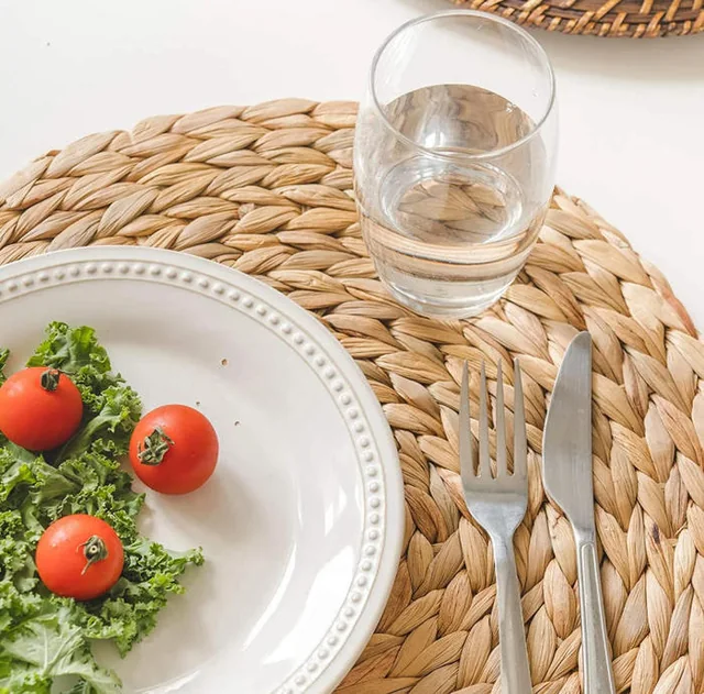 UP80004 Water Hyacinth Woven Round Placemat