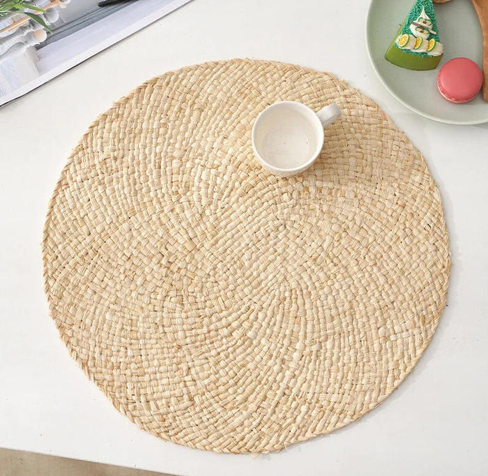 UP80006 Natural Handmade Corn Husk Woven Dining Table Place Mats & Pads Farmhouse Style Coasters for Kitchen