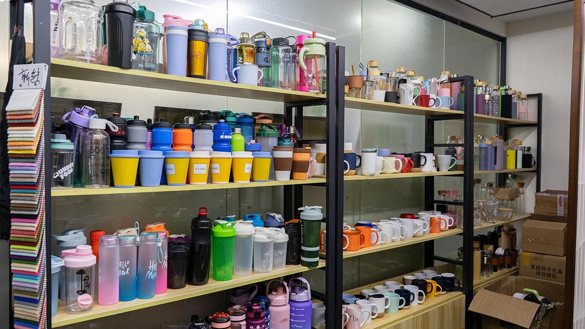 UMUG gift cup and mug samples
