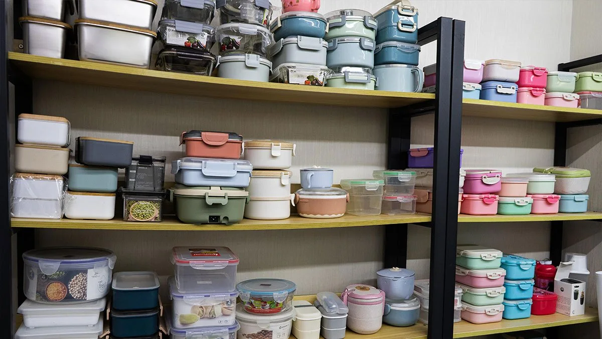 UMUG lunchware and storage samples
